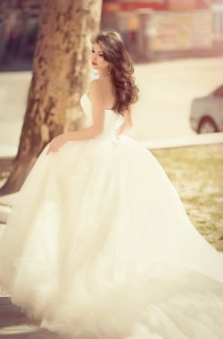 açık havada çok güzel bir gelin