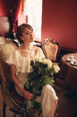 Güzel gelin, düğün günü