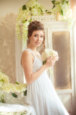 Güzel gelin, düğün günü