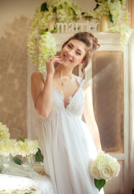 Güzel gelin, düğün günü