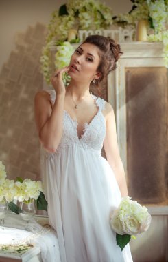 Güzel gelin, düğün günü