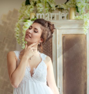 Güzel gelin, düğün günü