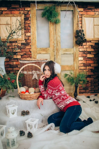 Menina no Natal feriado véspera — Fotografia de Stock