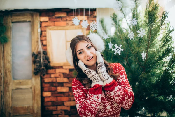 Girl at Christmas holiday eve — Stock Photo, Image