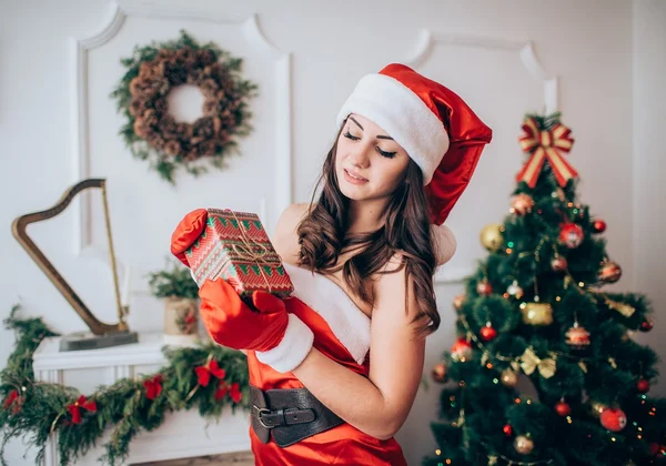 Hermoso ayudante de Santa — Foto de Stock