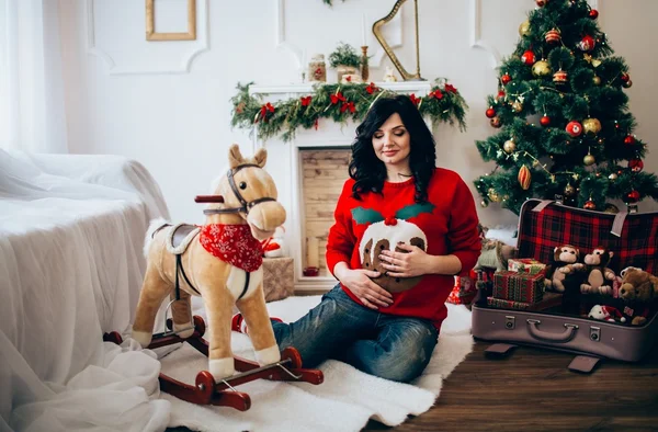 Schöne schwangere Frau — Stockfoto