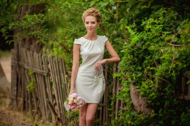 Çiçekli güzel gelin