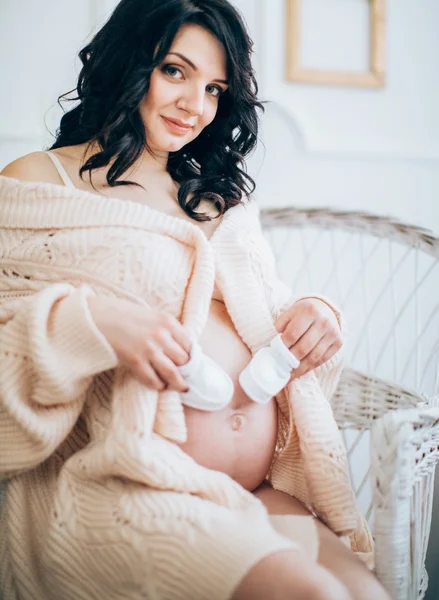 Pregnant Woman at baby shower — Stock Photo, Image