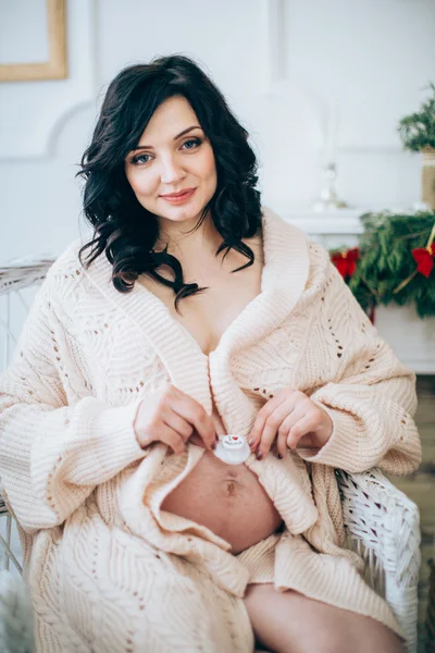 Těhotná žena na miminko — Stock fotografie