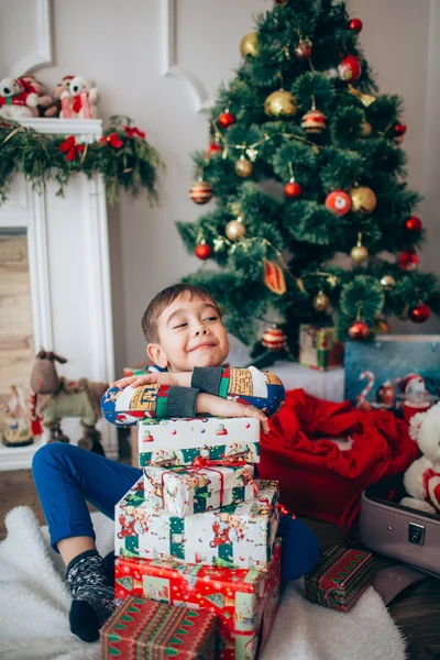 Niño en Nochebuena — Foto de Stock