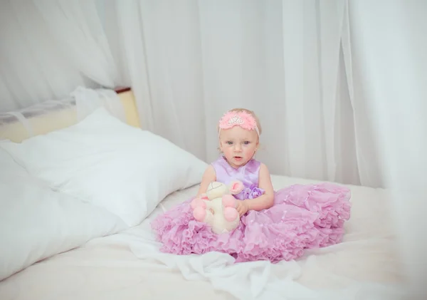 Beautiful baby girl — Stock Photo, Image