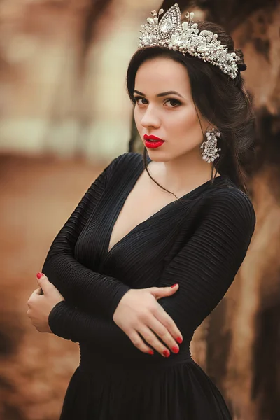 Beautiful woman in crown — Stock Photo, Image