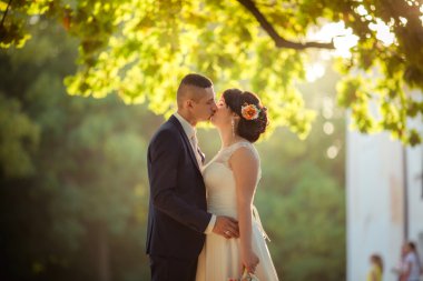 Gelin ve damat düğün gününde