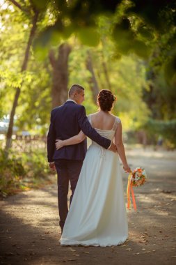 Gelin ve damat düğün gününde