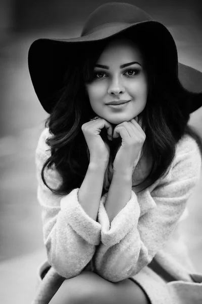 Beautiful woman with makeup in hat — Stock Photo, Image