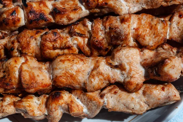 Chicken Shish Kebab Skewers Kebab Ceramic Plate Fresh Cooked Fire — Stock Photo, Image