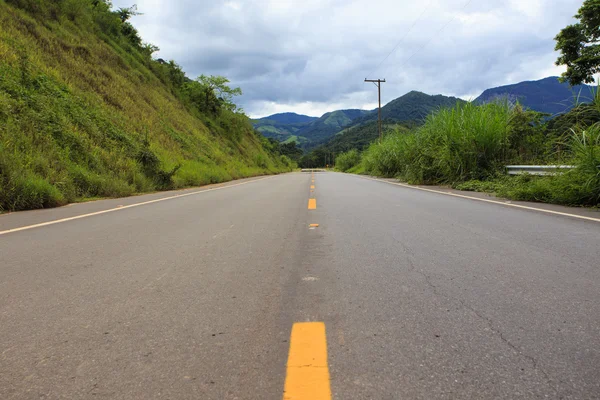 Estrada vazia no Brasil — Fotografia de Stock