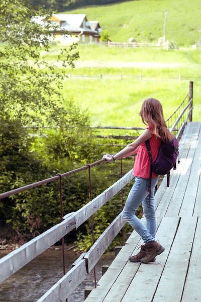 Girl hiker  a — Stock Photo, Image