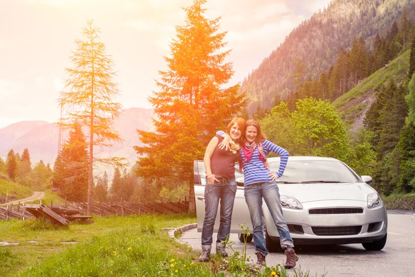 Mit dem Auto in die Dolomiten — Stockfoto