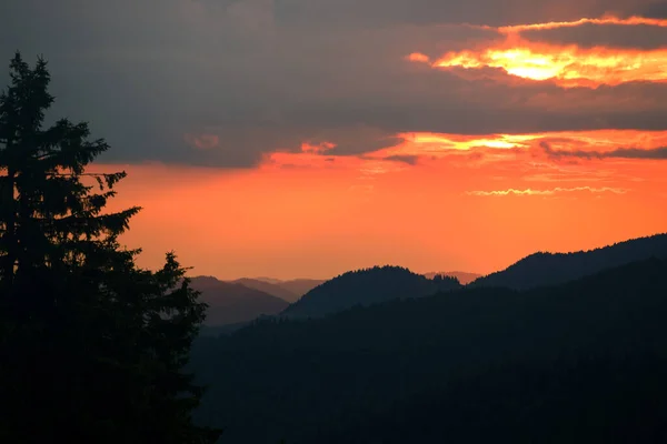 Beautiful Mountain Landscape Austrian Mountains Mountains Silhouettes Morning — Stock Photo, Image