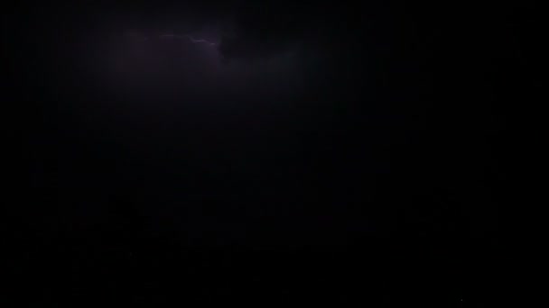 Ночное Небо Молнией Грозовыми Облаками — стоковое видео