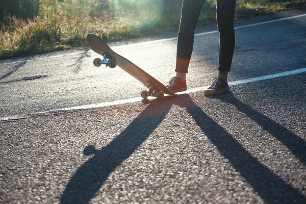 Feet Skateboard Girl Rides Skateboard Transalpine Romania — Stock Photo, Image