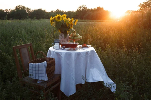 Jardin Nature Morte Vase Avec Des Tournesols Des Poires Sur — Photo