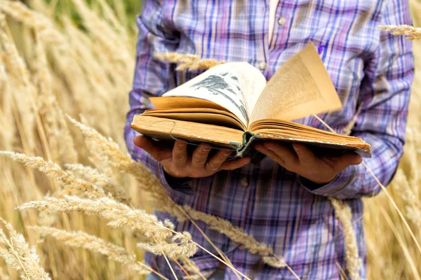 Girl with book — Stock Photo, Image