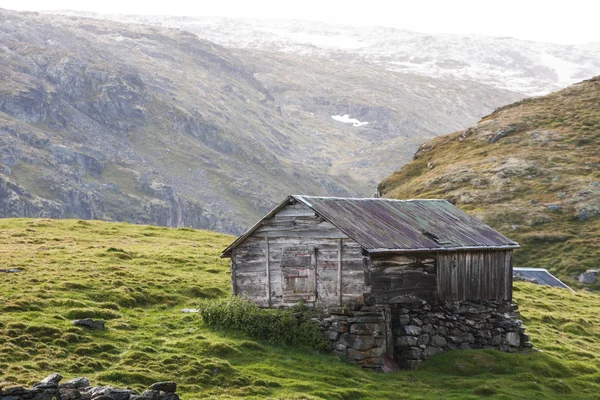 Cabine de montanha — Fotografia de Stock