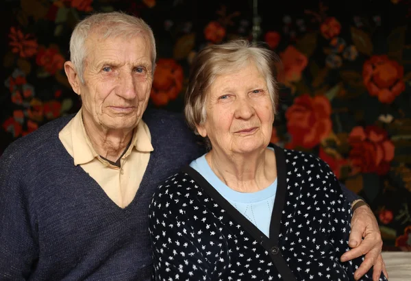 Retrato de los abuelos en casa — Foto de Stock