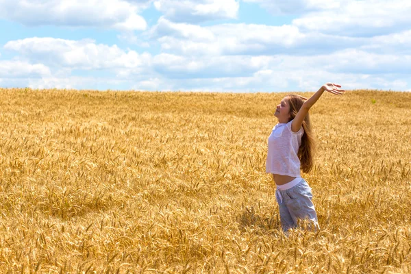 Girl with hands outstretched — Stock Photo, Image