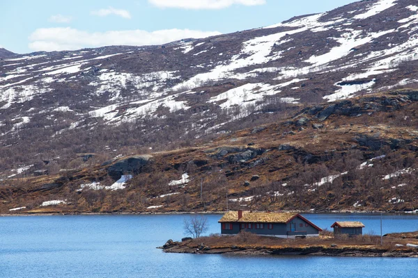 Traditionella norwagian trähus — Stockfoto