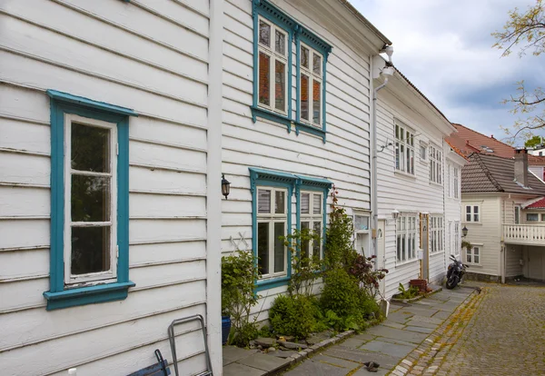 Pequena rua em bergen — Fotografia de Stock