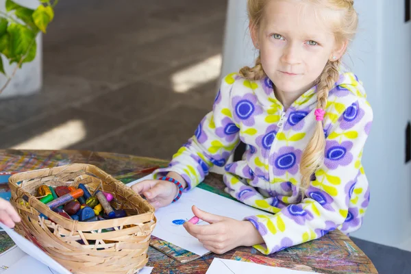Malé dítě, kresba — Stock fotografie