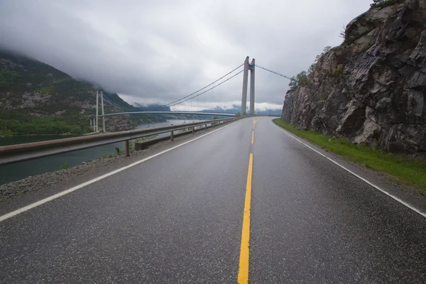 Bro över Lysefjord — Stockfoto