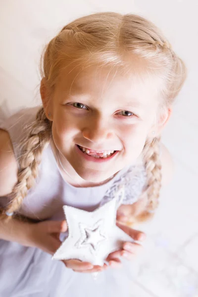 Girl and star — Stock Photo, Image