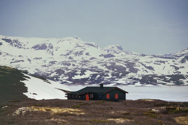 传统挂挪威木房子 — 图库照片