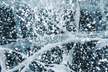 Baykal Gölü buz derin çatlaklar