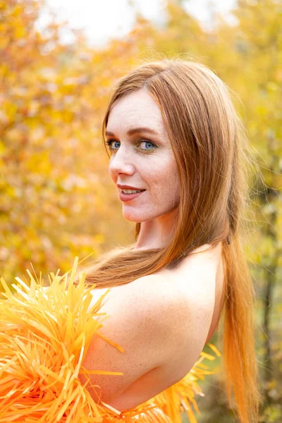 Emotional Girl Bright Clothes Posing Autumn Garden — Stock Photo, Image