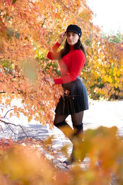 Young Girl Cap Posing Background Colorful Autumn Leaves — Stock Photo, Image