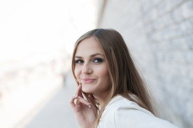 sarışın seksi portresi