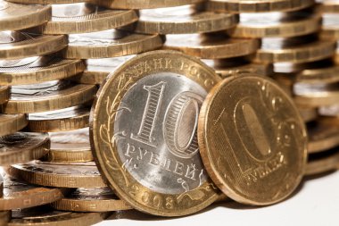 Rus metal paralar on ruble