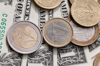 Euro sikke ve Amerikan Doları zemin karşı Rublesi