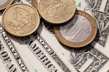 Euro sikke ve Amerikan Doları zemin karşı Rublesi