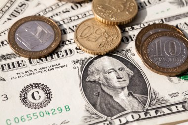Euro sikke ve Amerikan Doları zemin karşı Rublesi