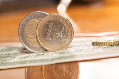 Bir arka plan dolar Euro demir