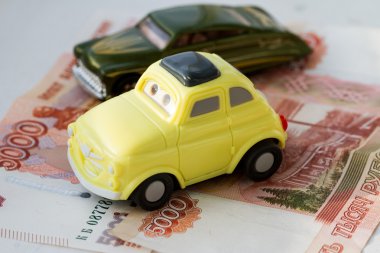 Oyuncak araba beş bin Rublesi banknot üzerinde