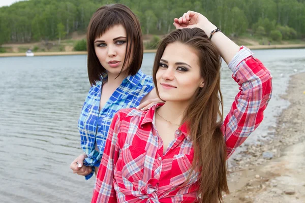 The relationship between the two women — Stock Photo, Image
