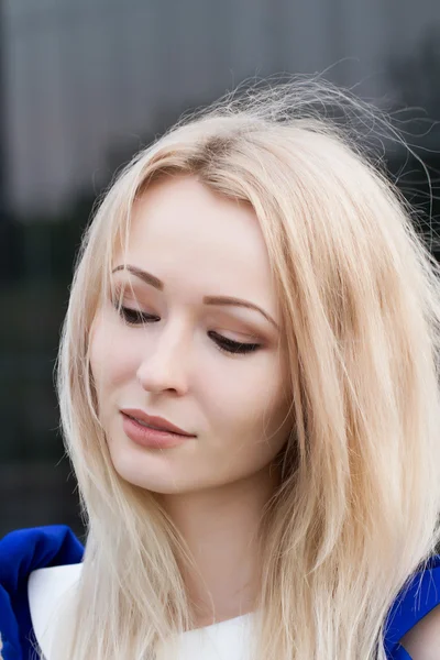 Portrait of a beautiful young blonde — Stock Photo, Image