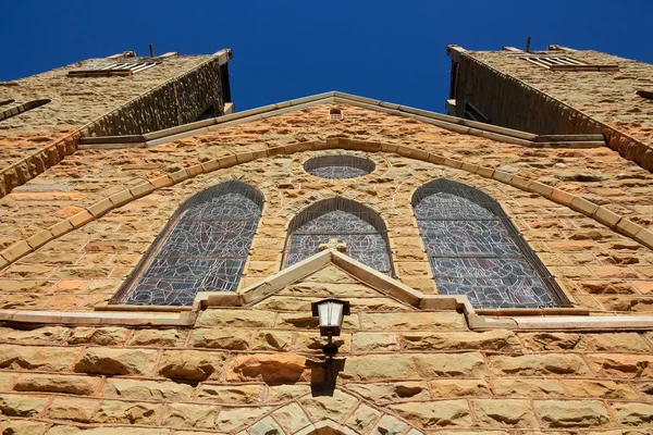 Kirchenbau aus Sandstein — Stockfoto